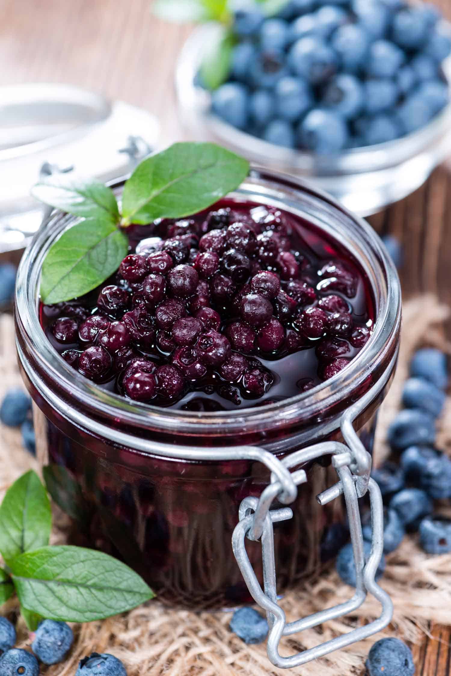 10 Minute Pickled Blueberries - Easy Fridge Pickle Recipe