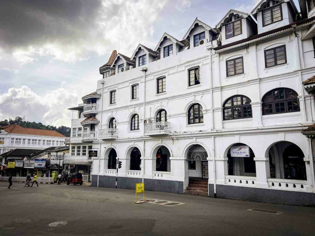 Queen's Hotel in Kandy