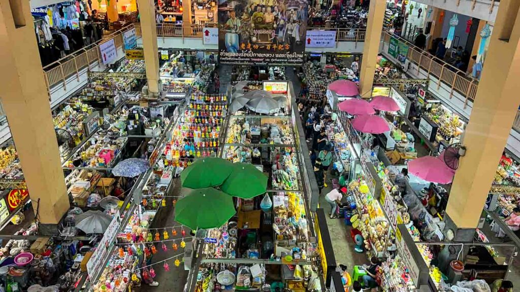 chiang mai market waroros view from above